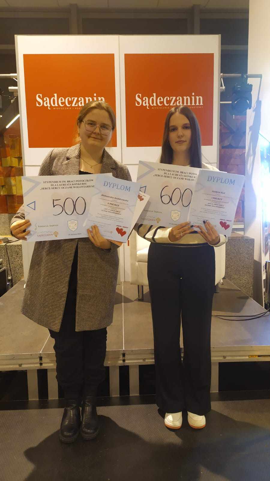 Zdjęcie Serce-sercu 2024 (5)c521ac08-3e65-4e67-9124-5ec33f07475b.jpg w galerii Akcja charytatywna Serce-Sercu oczami wolontariusza